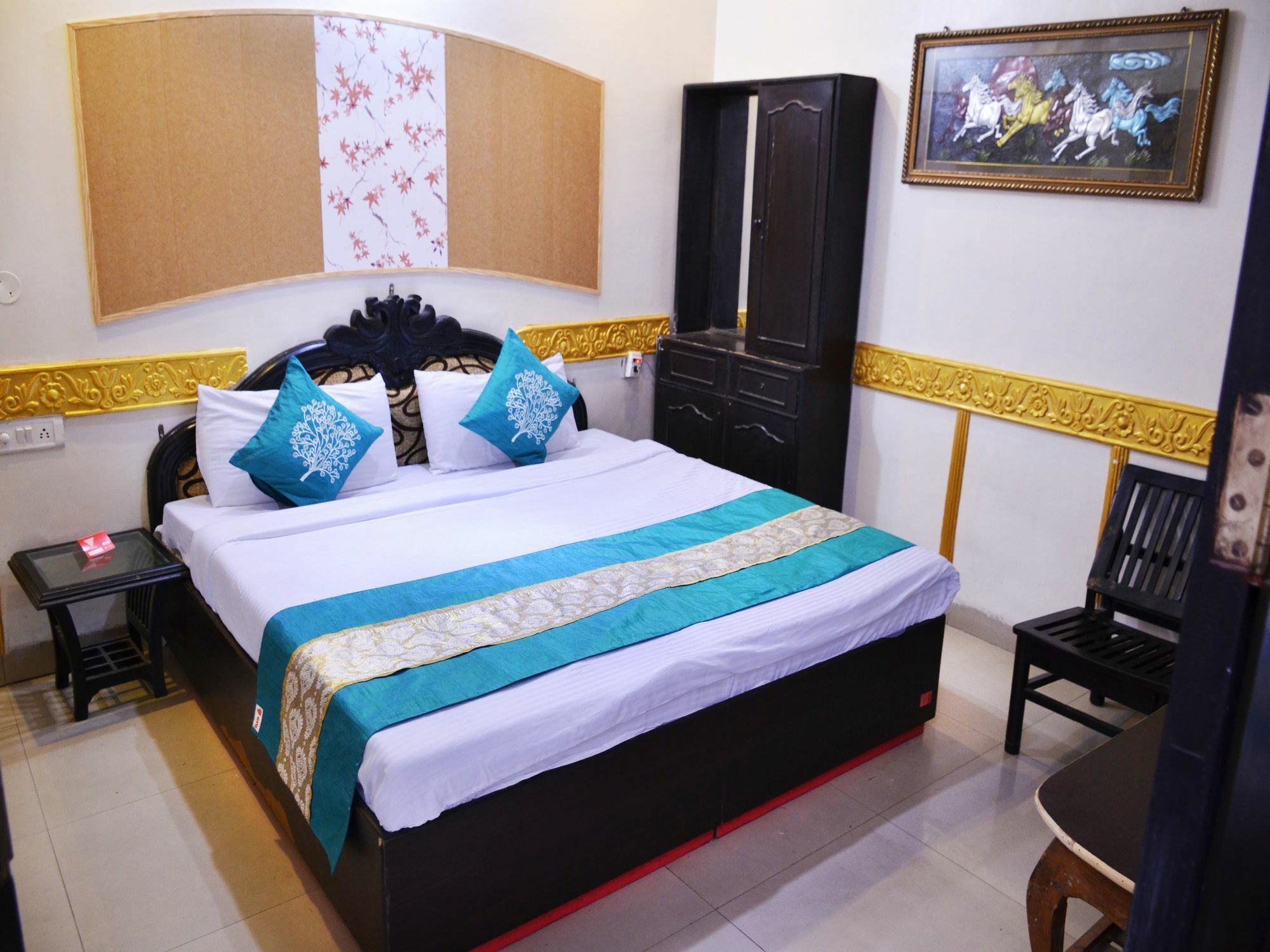 Oyo 5884 Amante Hotel Chandigarh Ngoại thất bức ảnh