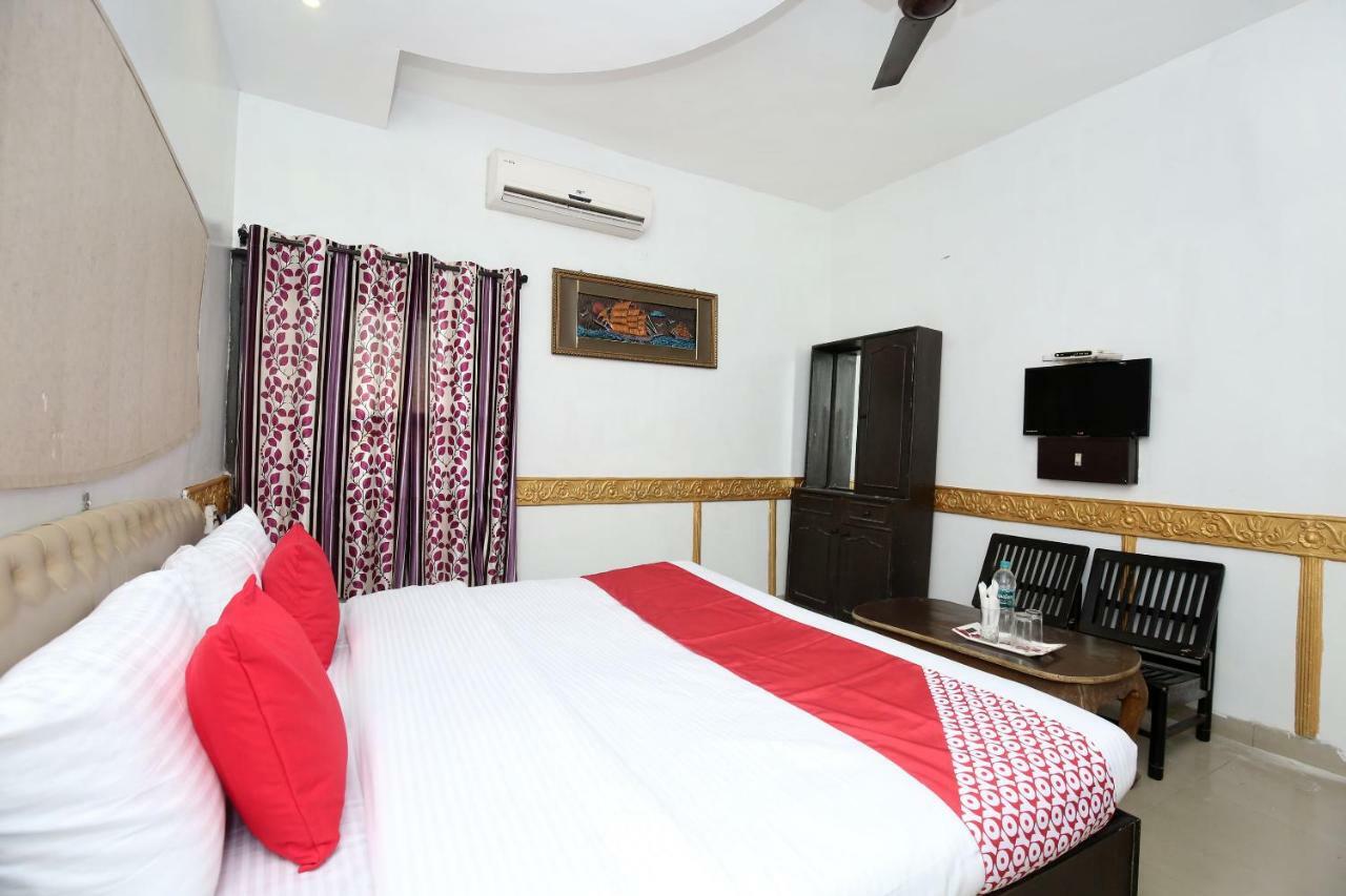 Oyo 5884 Amante Hotel Chandigarh Ngoại thất bức ảnh